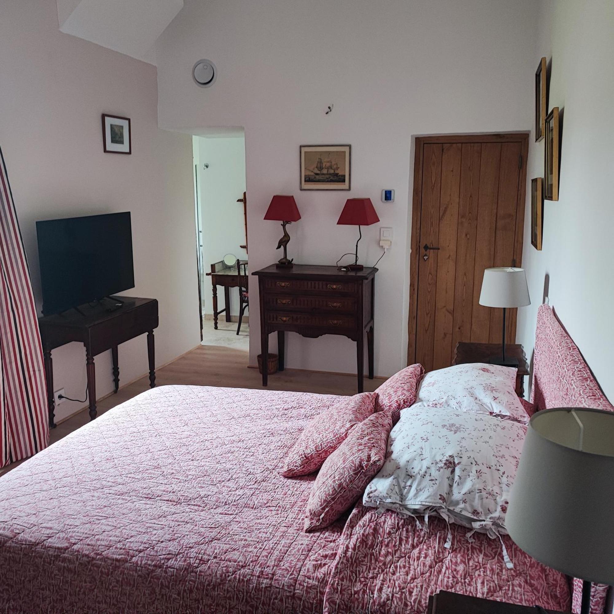 Magnanerie De Sainte Croix Hotel Luaran gambar