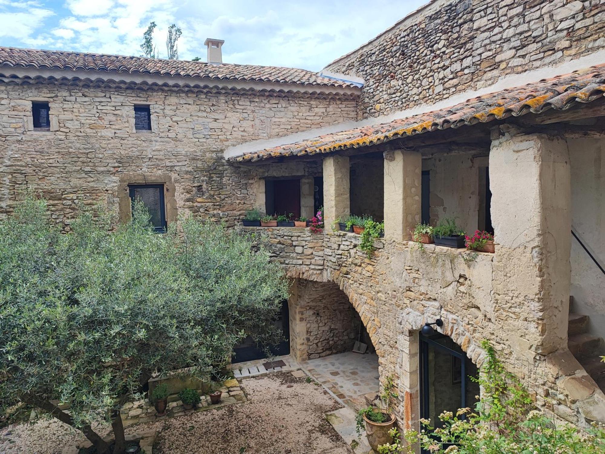 Magnanerie De Sainte Croix Hotel Luaran gambar